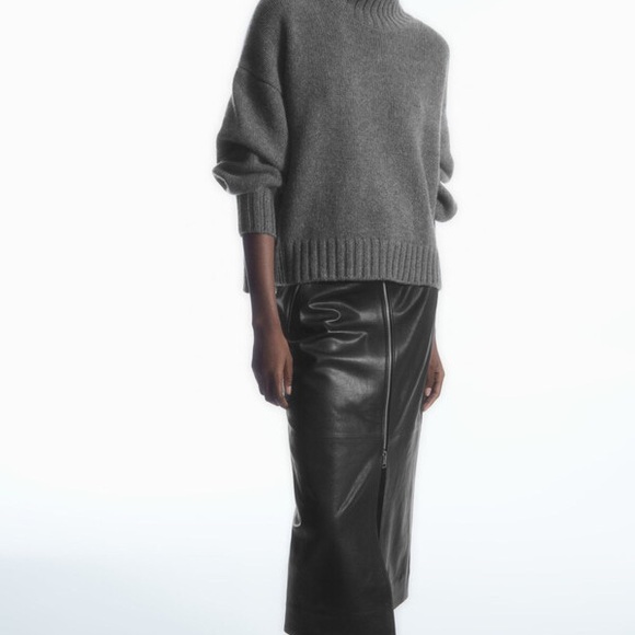 COS Chunky Pure Cashmere Turtleneck Sweater gray size L nwt - Picture 4 of 10